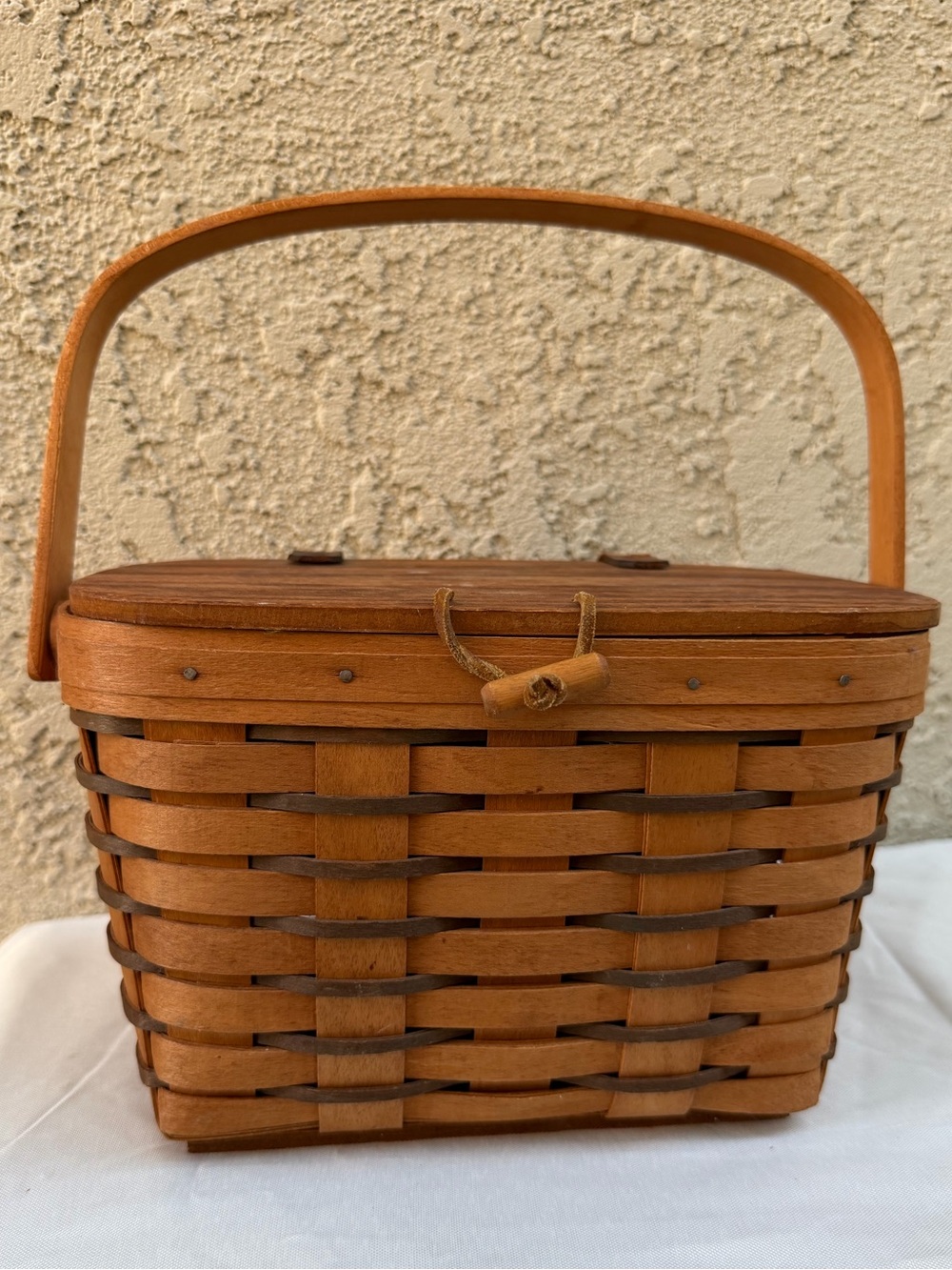 Vintage Longaberger Heartland Picnic Basket Purse basket with blue accent weave
